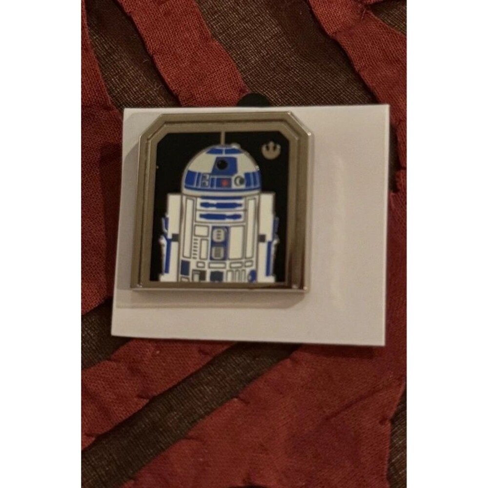 Star Wars 2024 D2 Droids Hidden Mickey Pin